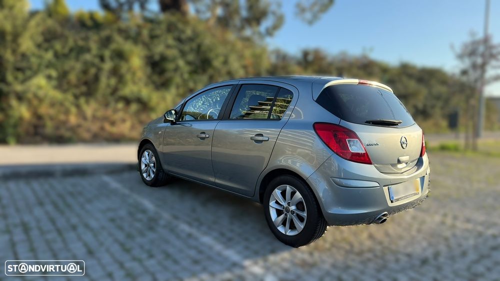 Opel Corsa 1.2 Enjoy S/S - 2