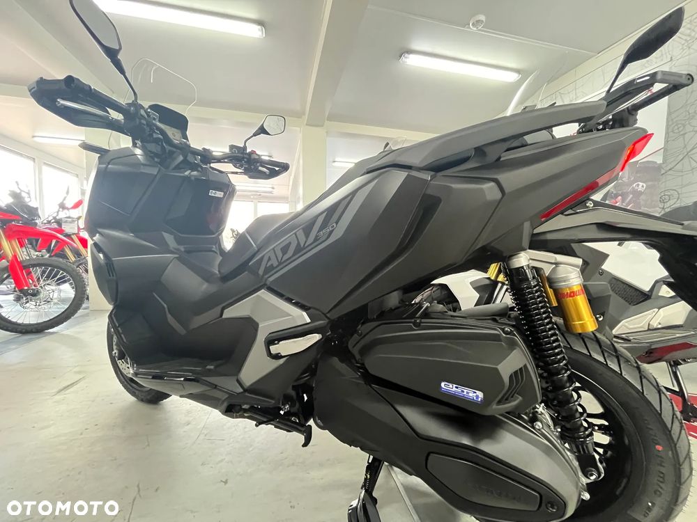 Honda ADV350 - 10