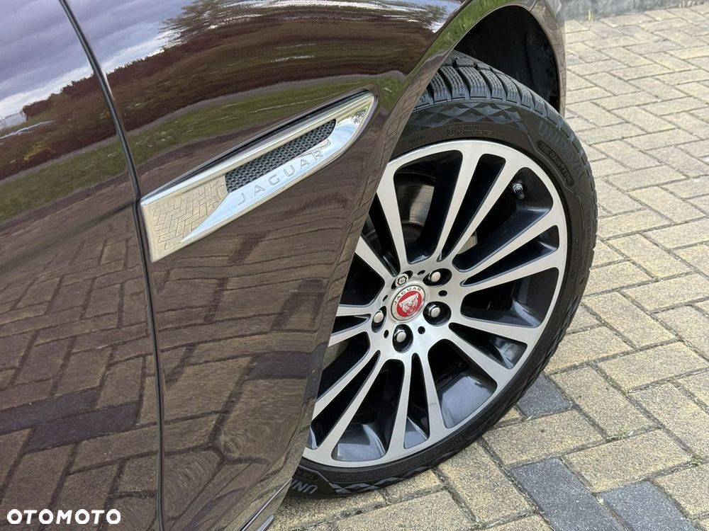 Jaguar XF - 31