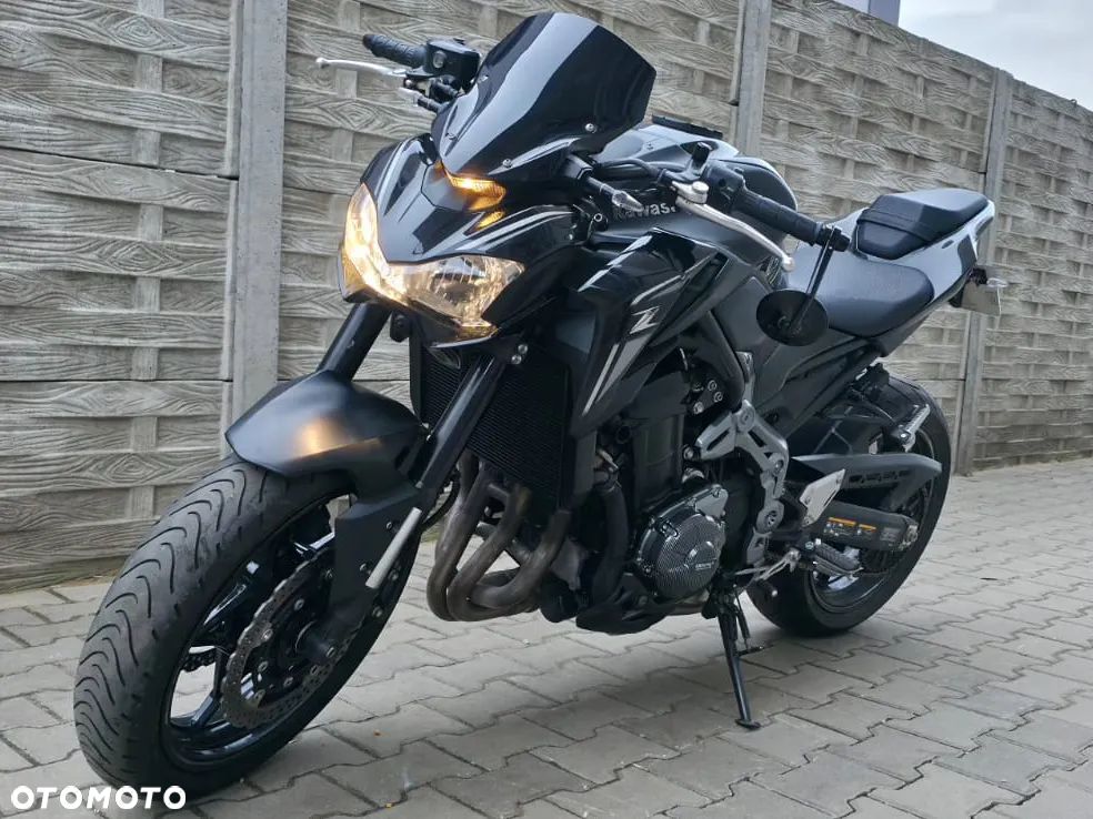 Kawasaki Z 900 - 3
