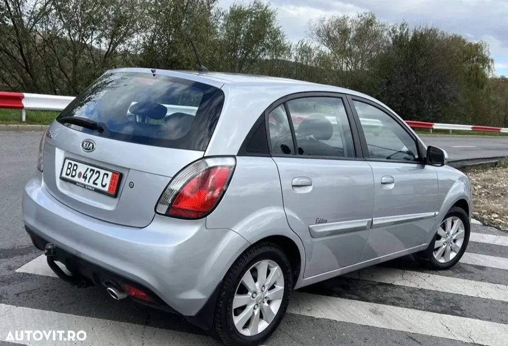 KIA Rio 2010 — imagine 2