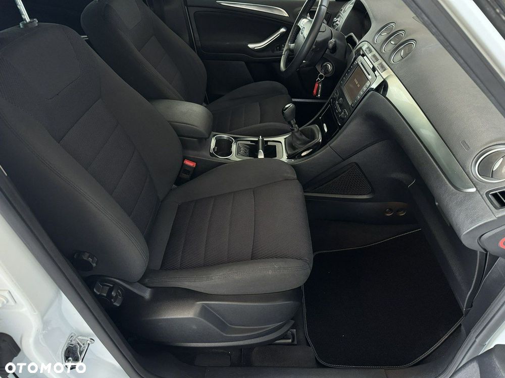 Ford S-Max 2.0 TDCi DPF Titanium - 17
