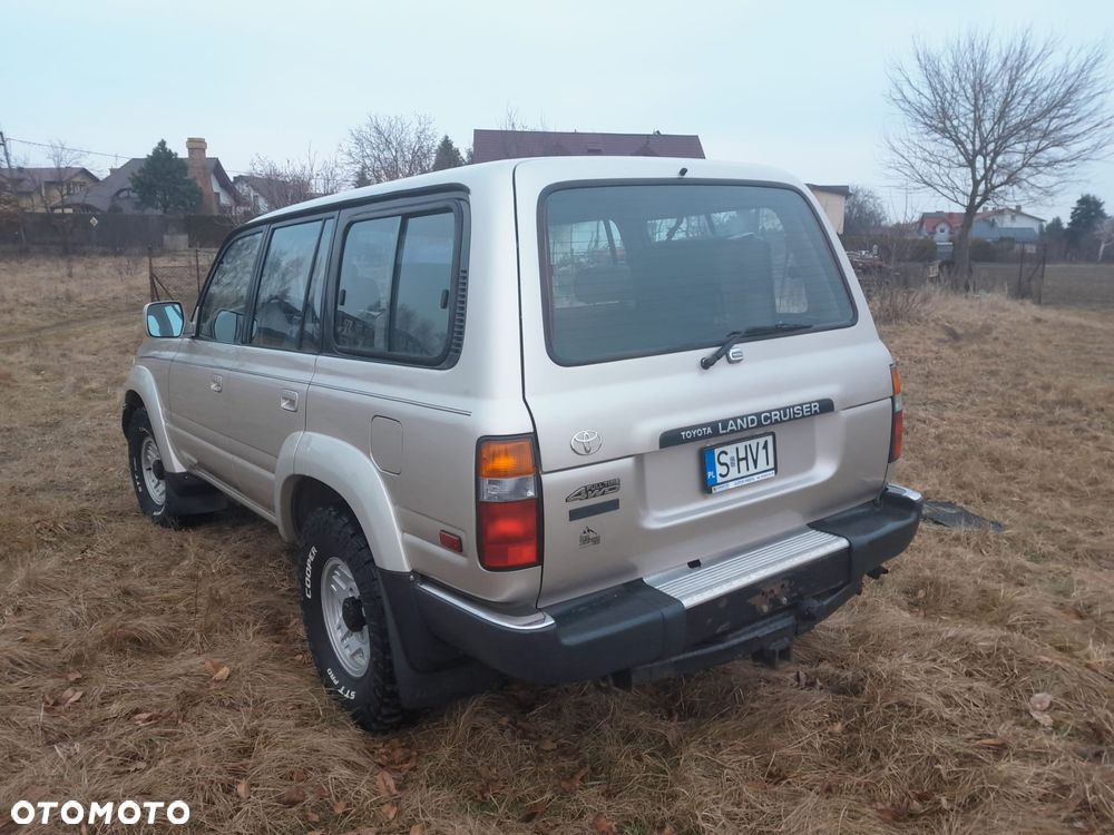 Toyota Land Cruiser - 9