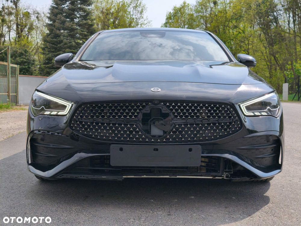 Mercedes-Benz CLA 200 d 8G-DCT AMG Line - 3