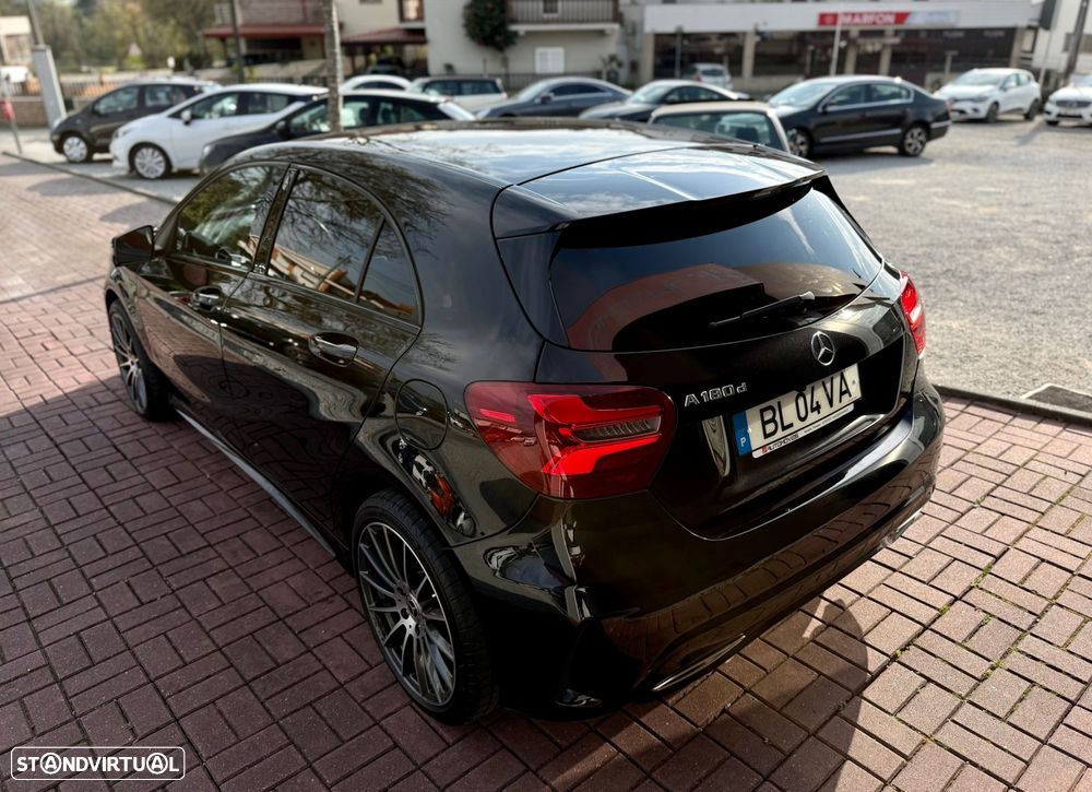Mercedes-Benz A 180 d AMG Line - 14