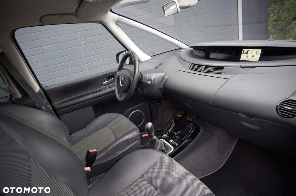 Renault Grand Espace 2.0 dCi FAP Initiale - 19