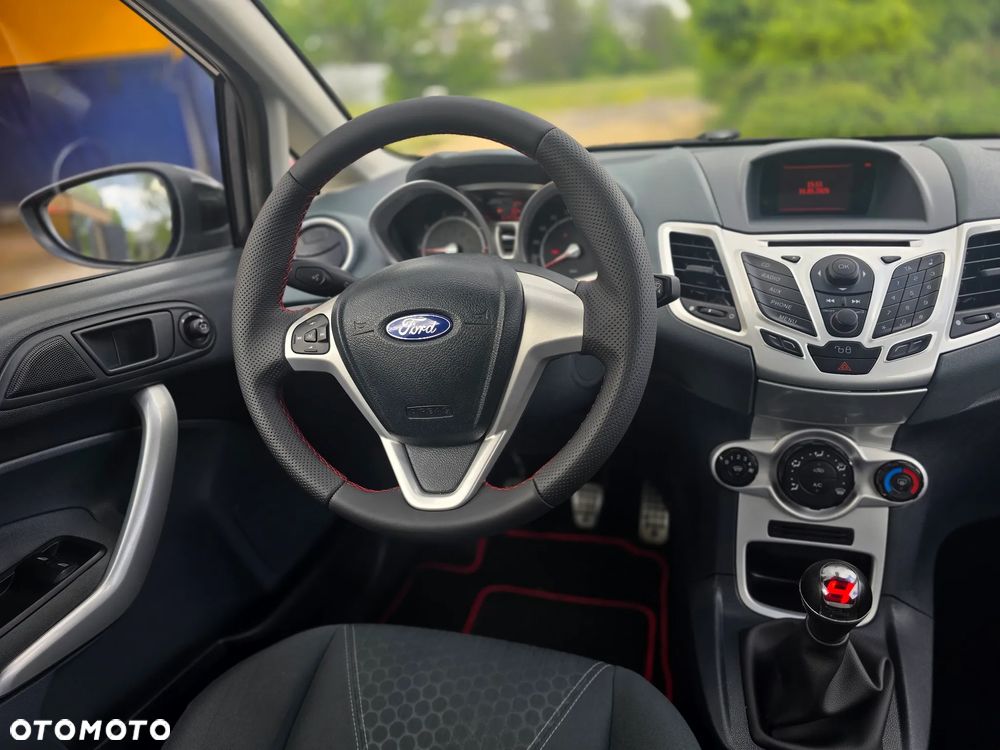 Ford Fiesta - 14