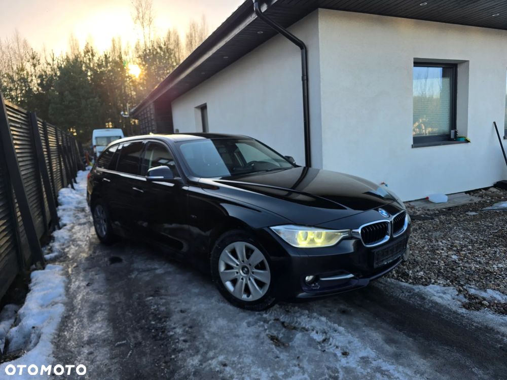 BMW Seria 3 320d DPF Edition Sport