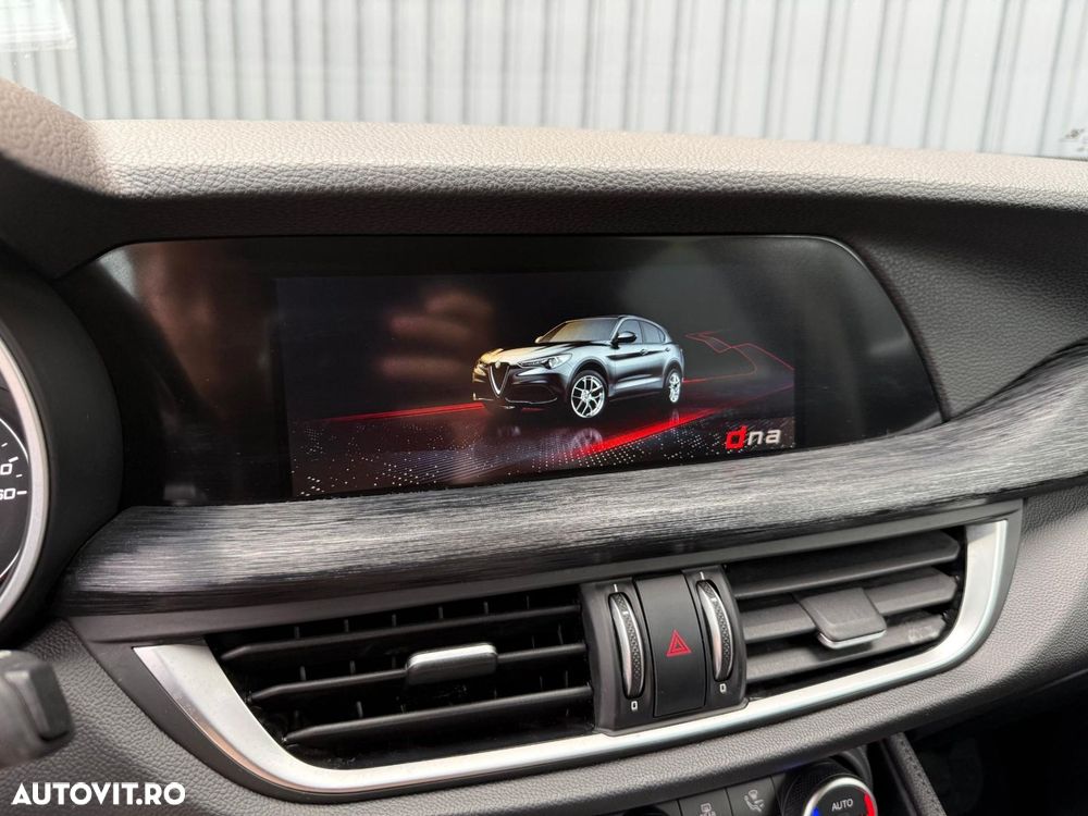 Alfa Romeo Stelvio 2.2 16V AT8 Q4 Super - 12