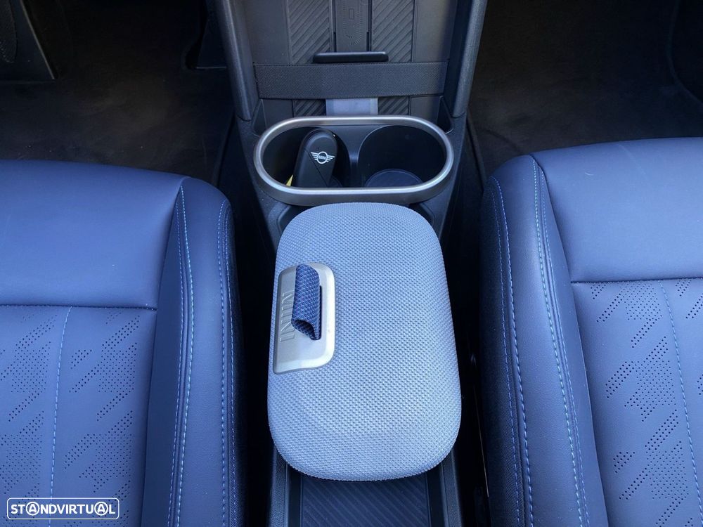 MINI 3 Portas Cooper C Favoured L - 16