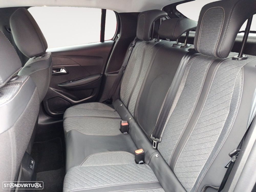 Peugeot 208 1.2 PureTech Allure - 13