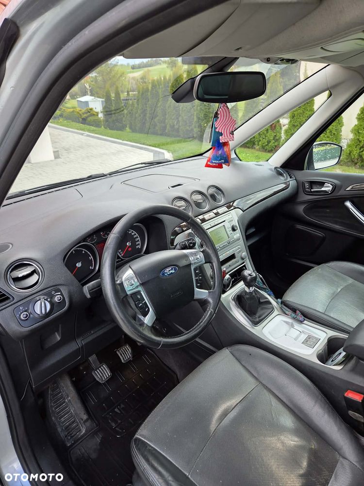 Ford Galaxy 2.0 TDCi Ghia - 7