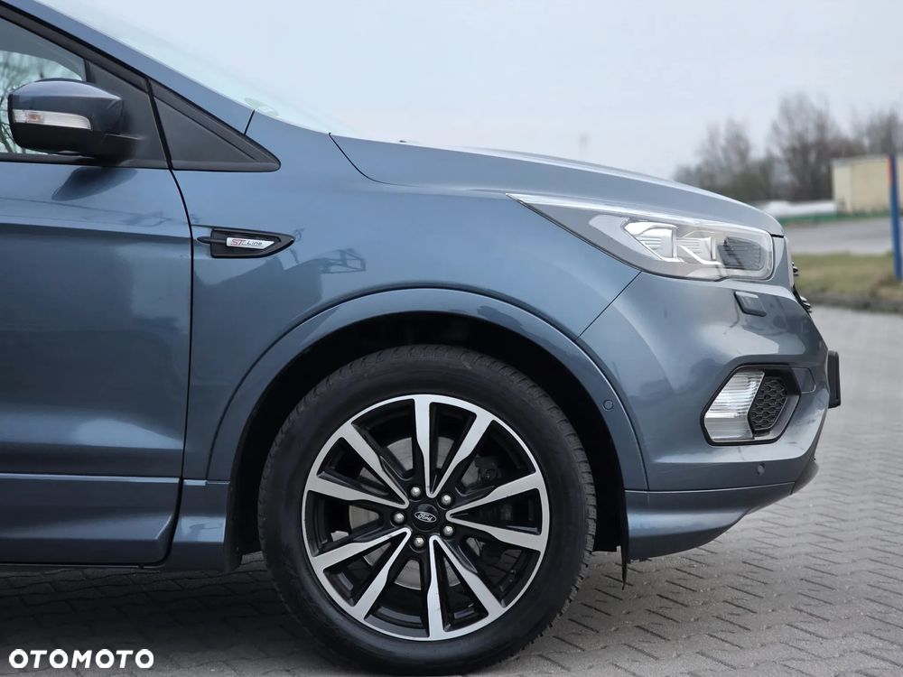 Ford Kuga 2.0 TDCi 4x4 ST-Line - 39