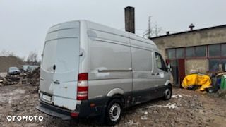 Mercedes-Benz Sprinter - 4