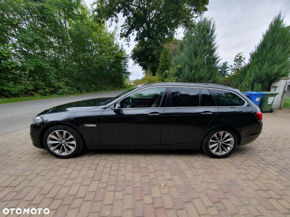BMW Seria 5 525d xDrive Luxury Line - 4