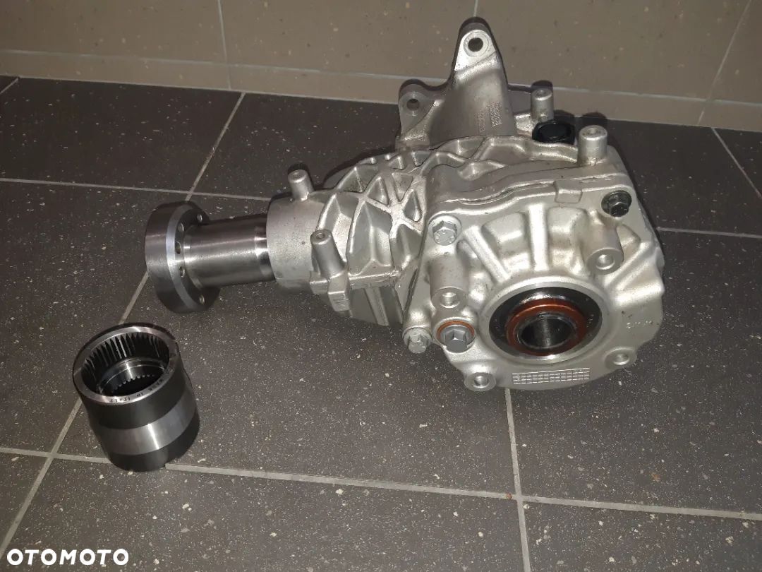 PRZEKŁADNIA KĄTOWA REDUKTOR VOLVO + tuleja XC90 V90 S60 XC60 V60 - 1