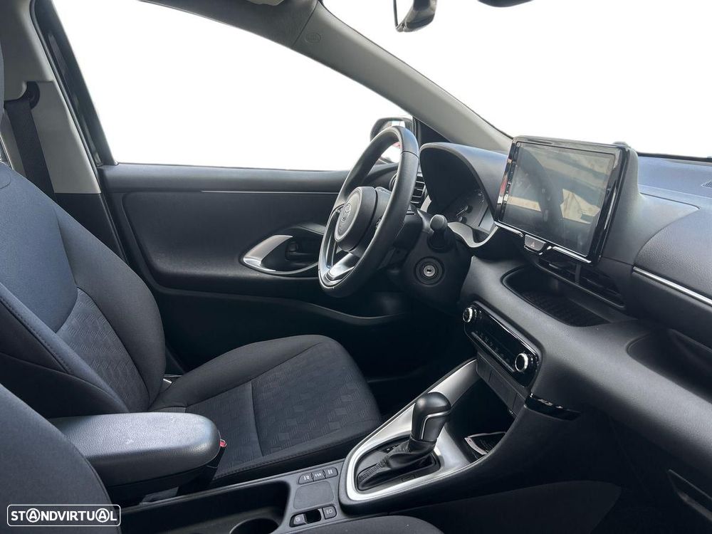 Toyota Yaris - 12