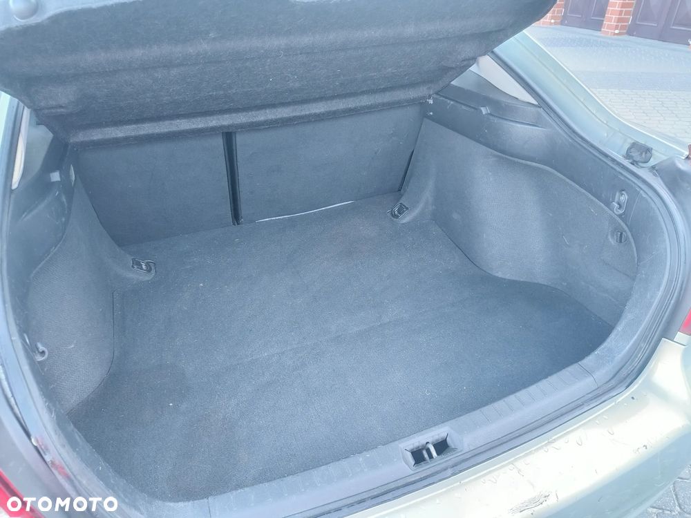 Toyota Avensis 1.8 VVT-i Luna - 20
