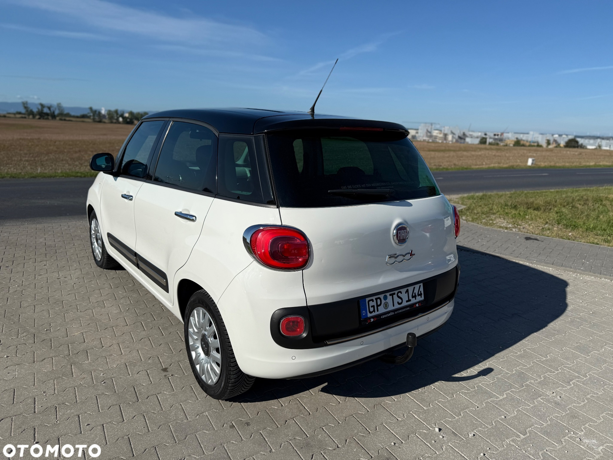 Fiat 500L 1.4 16V (RED) - 13