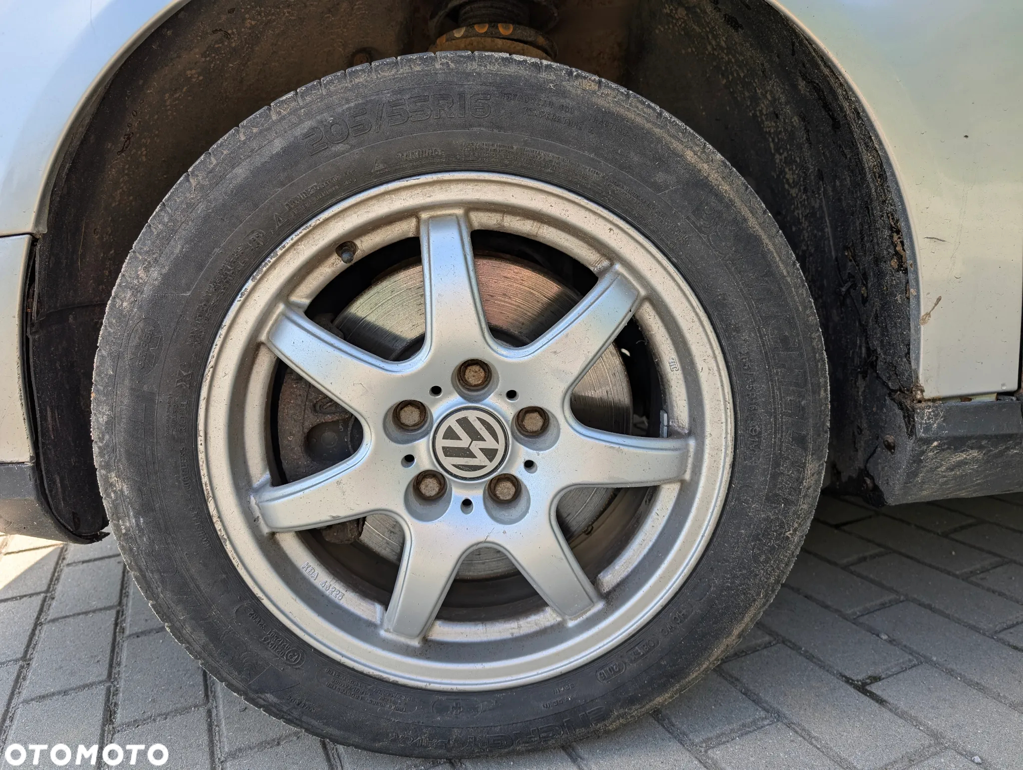 Volkswagen Passat 2.0 TDI DPF Trendline DSG - 14