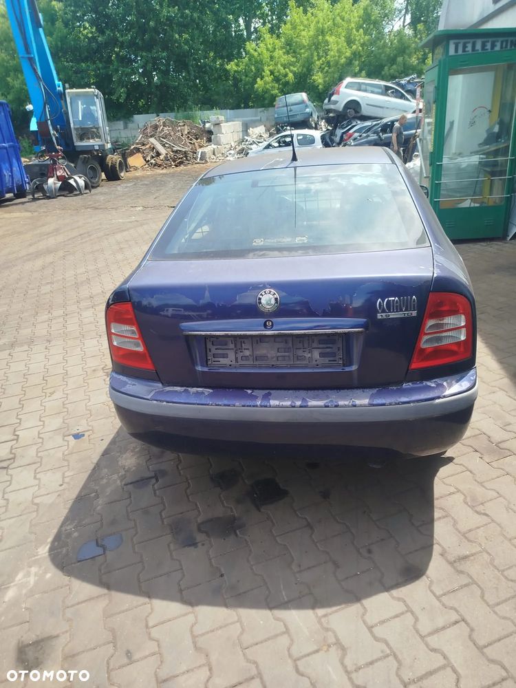 Skoda Octavia 1 na części - 10