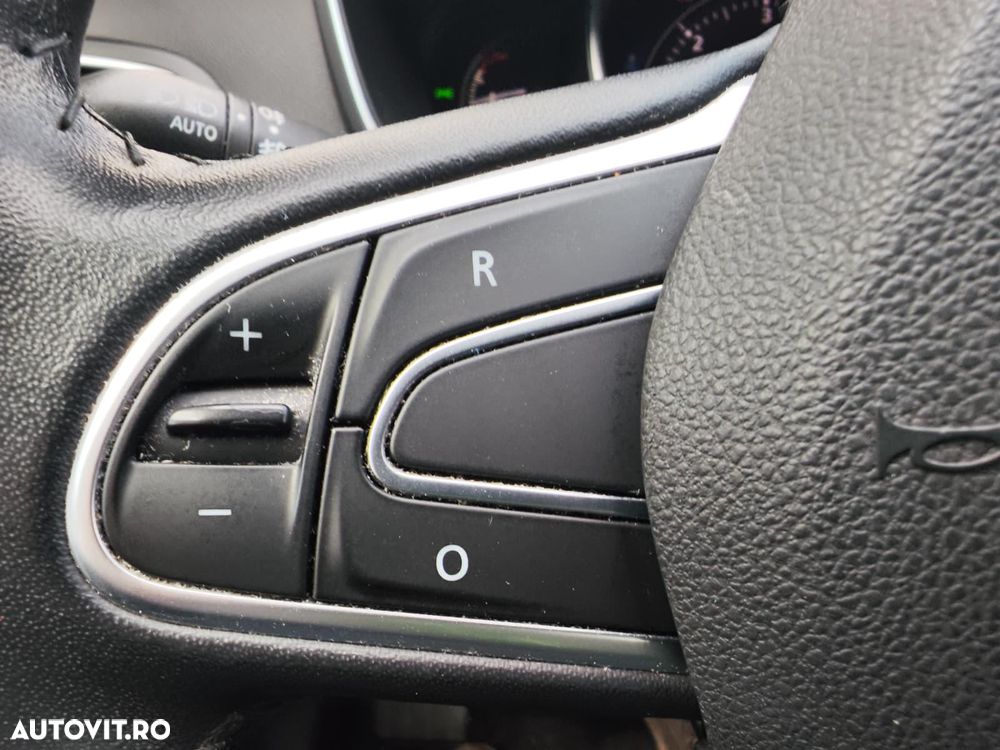 Renault Megane Grandtour ENERGY dCi 110 BUSINESS - 21