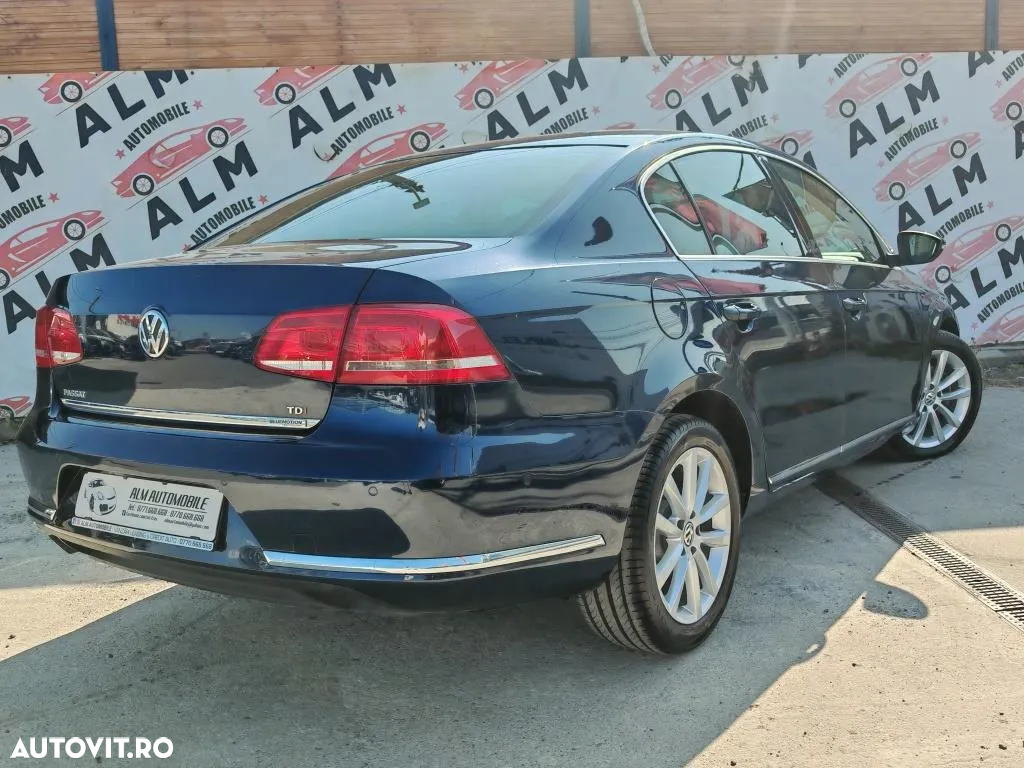 Volkswagen Passat - 8
