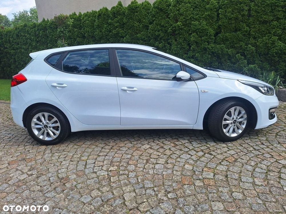 Kia Ceed - 6