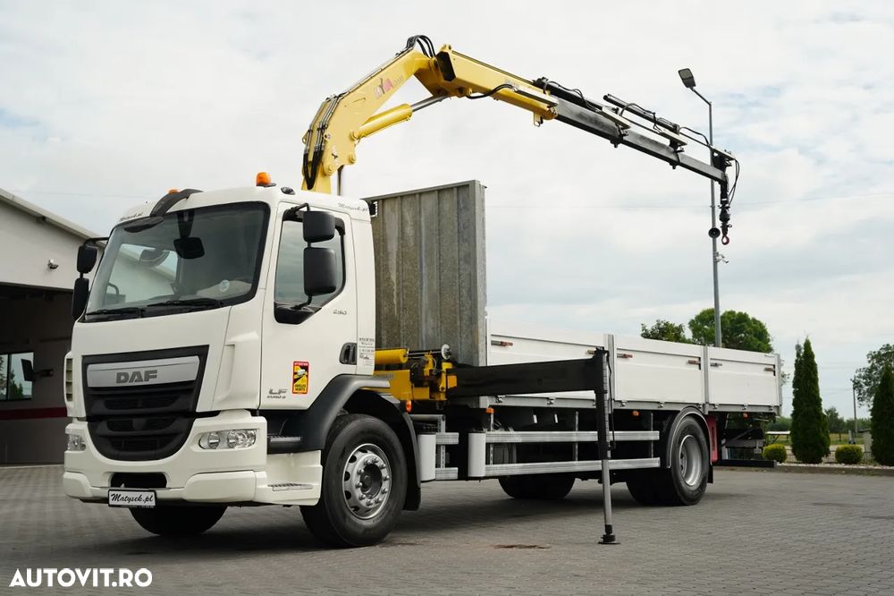 DAF LF 250 / 4X2 / LIVRARE - 7.3 + HDS HYVA HB 150X -E3 / RADIOCOMANDĂ / ROTATOARE / MAX. CAPACITATE DE RIDICARE: 5200 KG / EURO 6 - 2