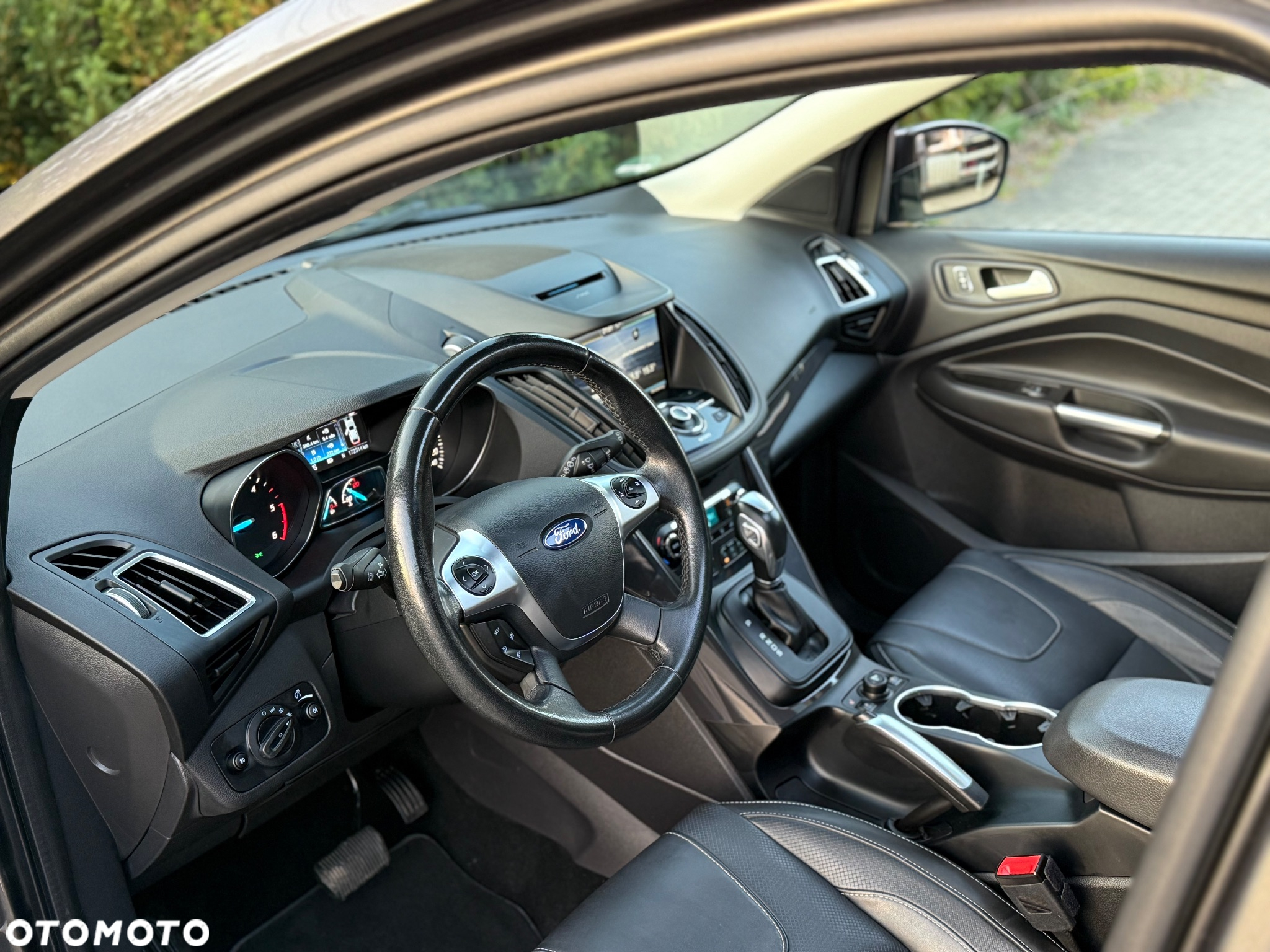 Ford Kuga 2.0 TDCi 4x4 Titanium - 16