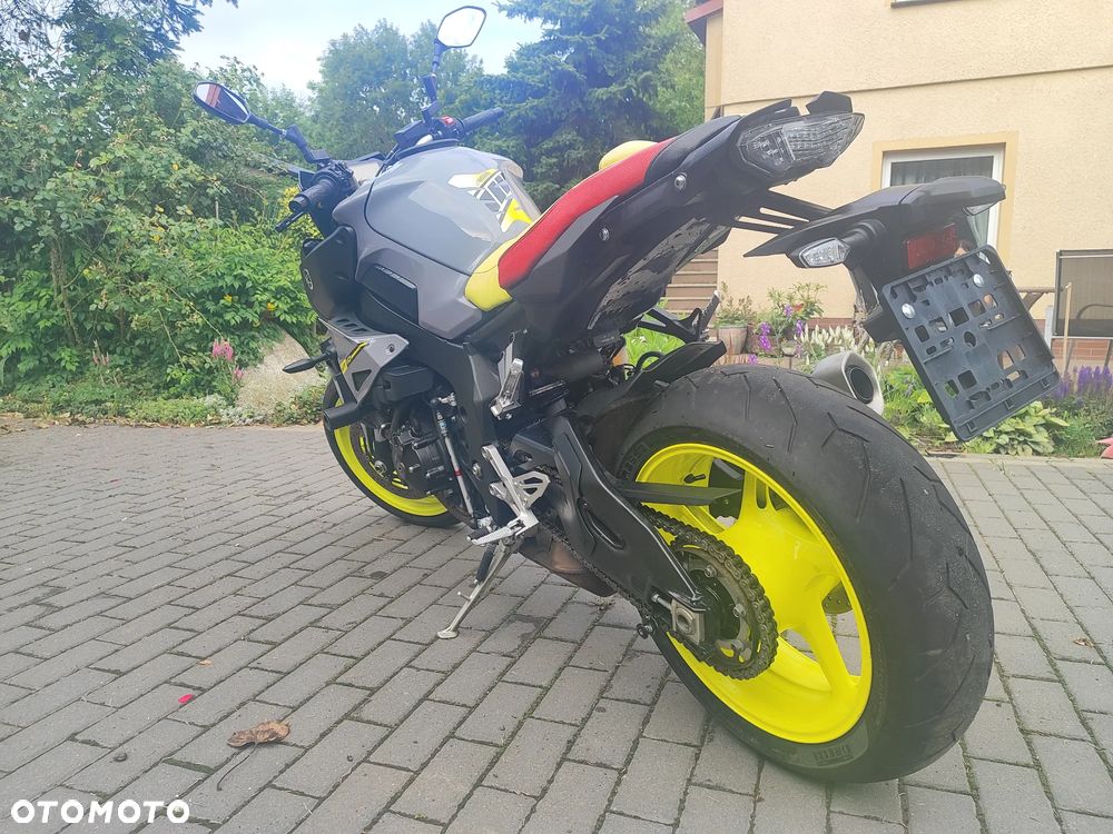 Yamaha MT - 3