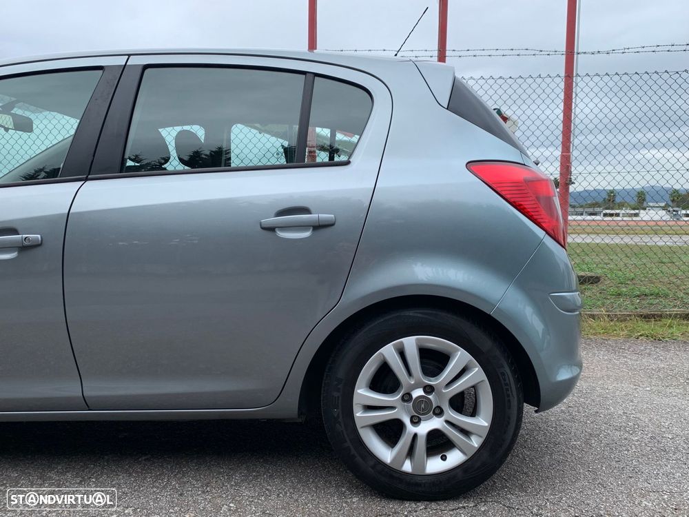 Opel Corsa 1.3 CDTi Enjoy - 20