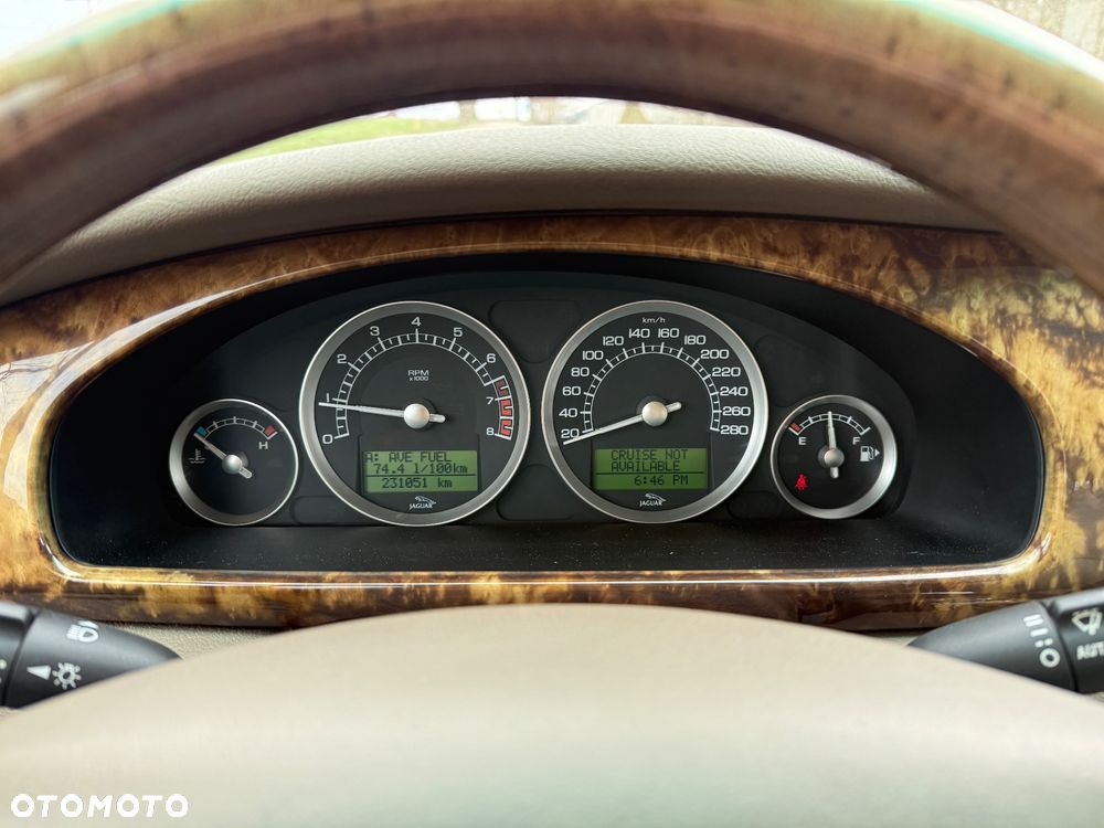 Jaguar S-Type 3.0 V6 Executive - 9