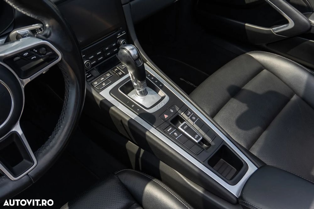 Porsche Boxster 718 PDK - 17