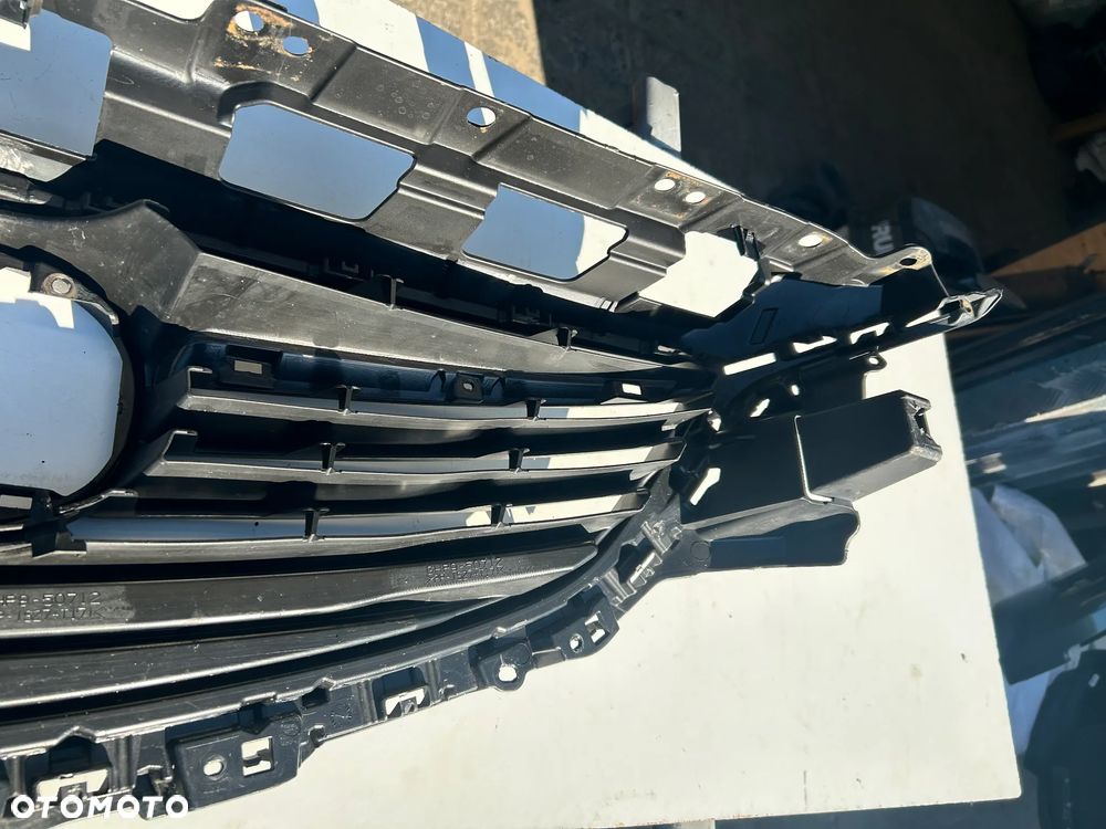 MAZDA 6 VI GJ3 ATRAPA GRILL EMBLEMAT GHP950712 K3006 - 9