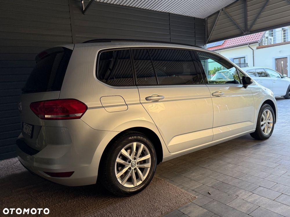 Volkswagen Touran - 6