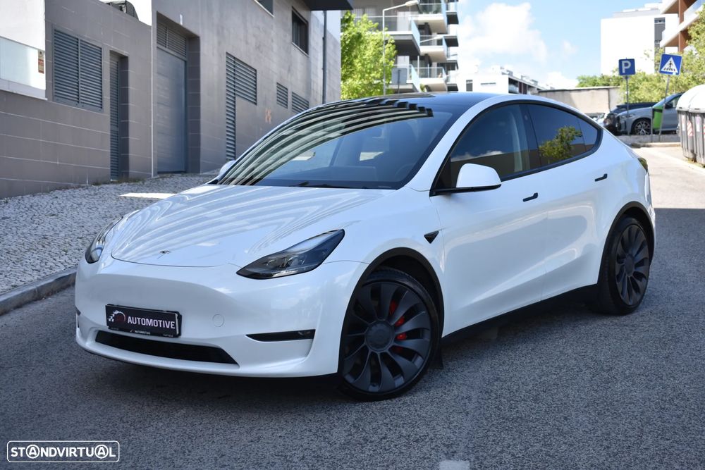 Tesla Model Y Performance Dual Motor AWD - 2