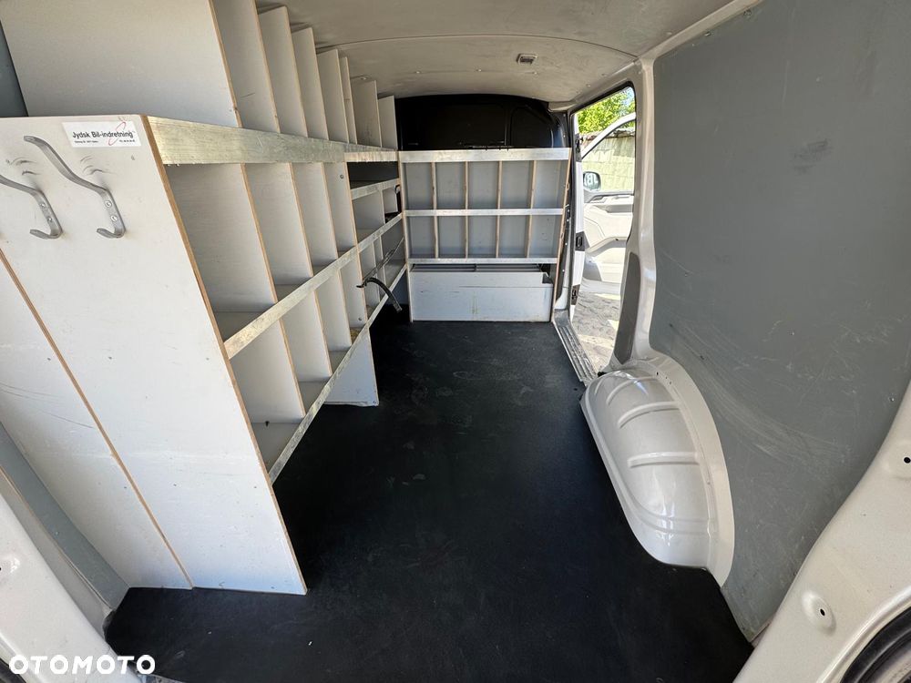 Volkswagen Transporter T6 - 16