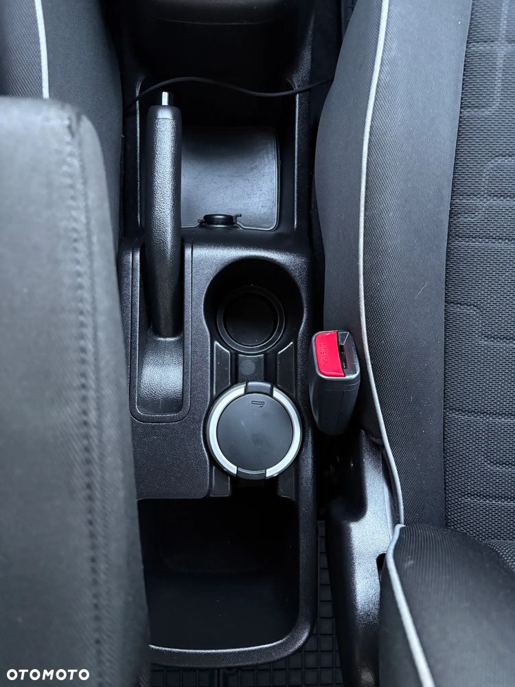 Kia Venga 1.6 M - 33