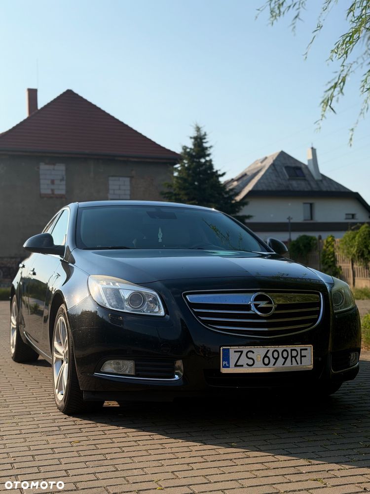 Opel Insignia - 1