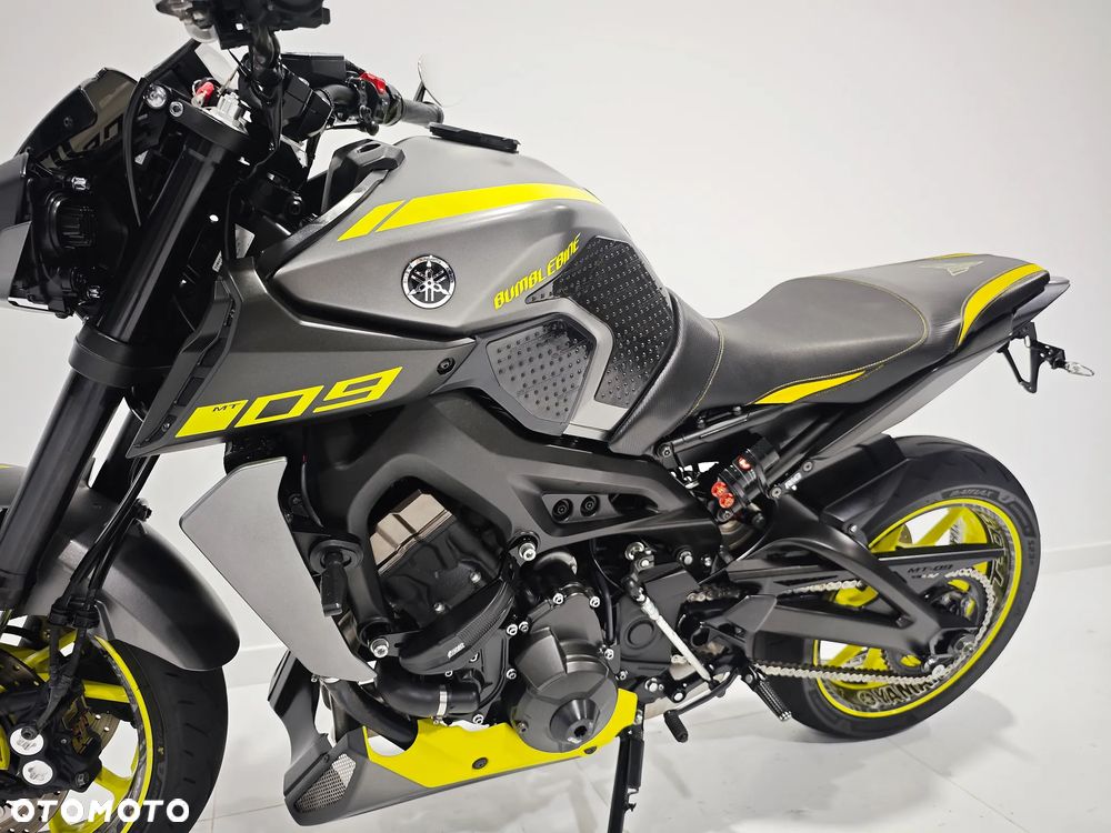 Yamaha MT - 19