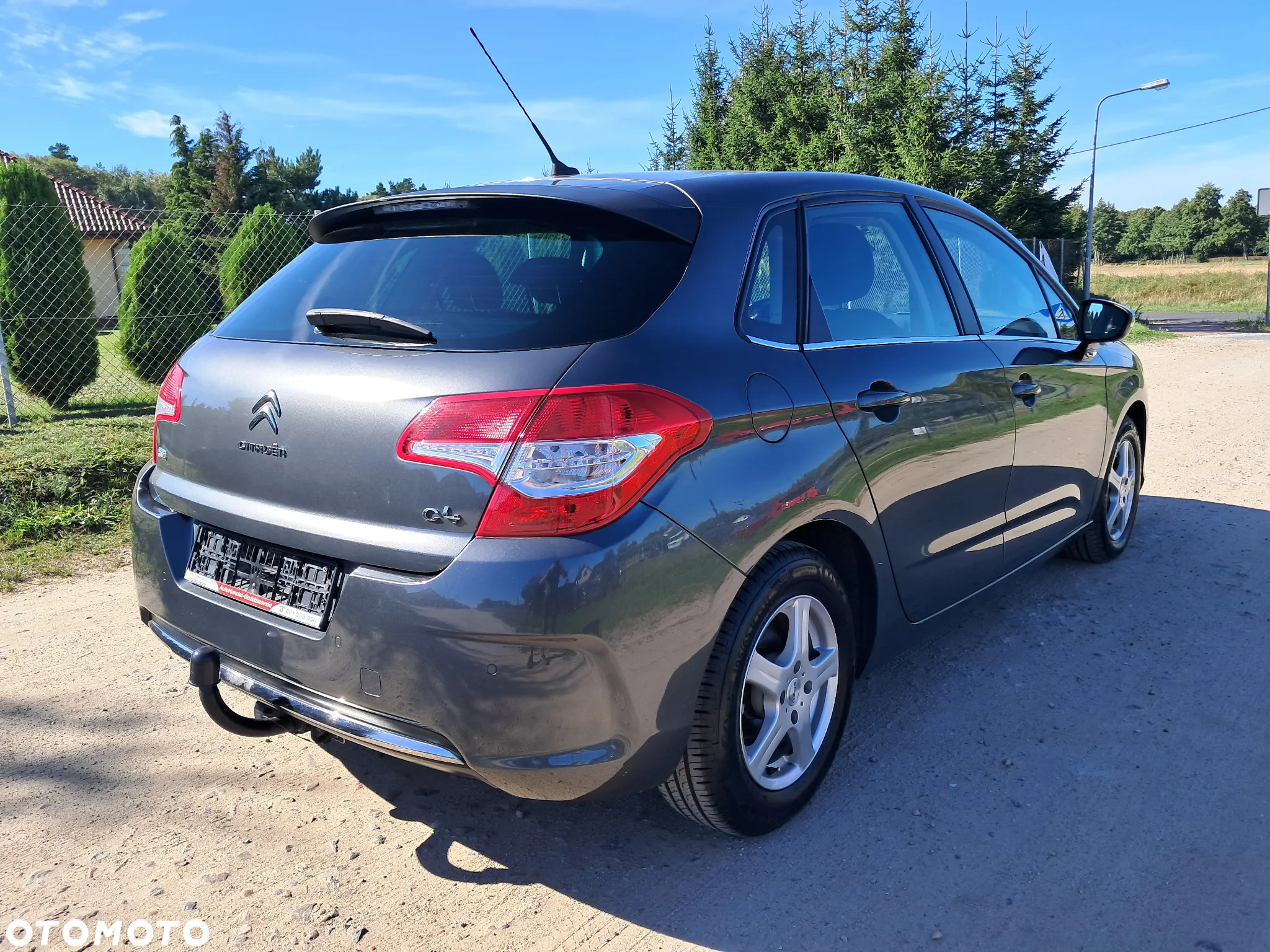 Citroën C4 e-HDi 115 Exclusive - 8