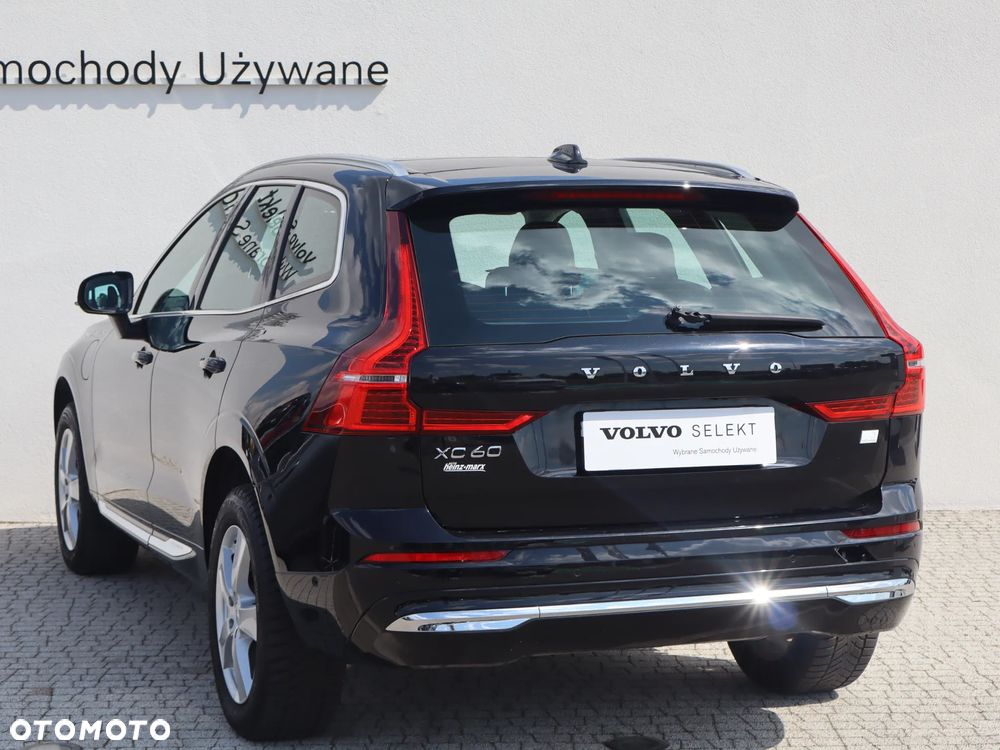 Volvo XC 60 T6 Plug-In Hybrid AWD Inscription - 3