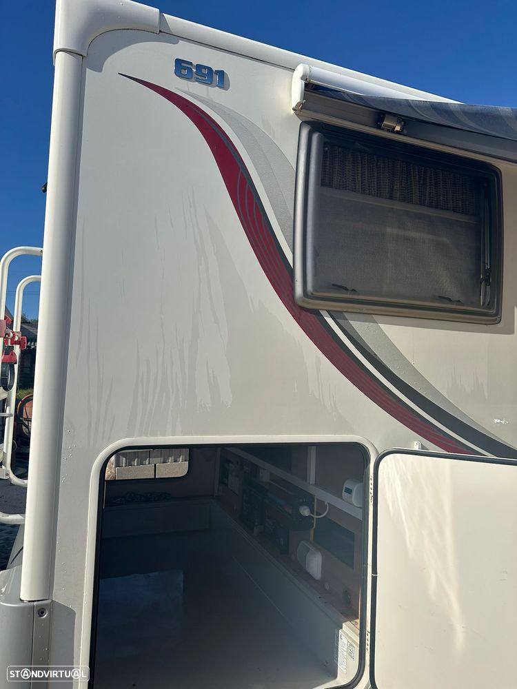 Rapido Serie 6F 691 cama central - 15