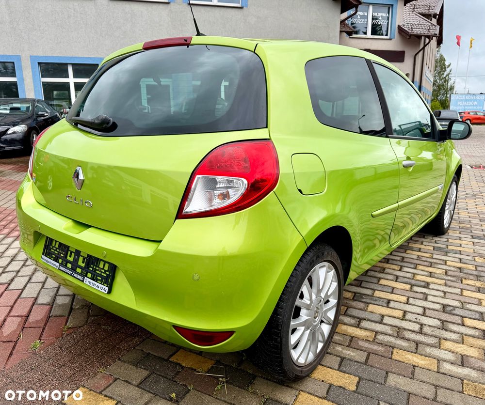 Renault Clio 1.6 16V Night&Day - 5