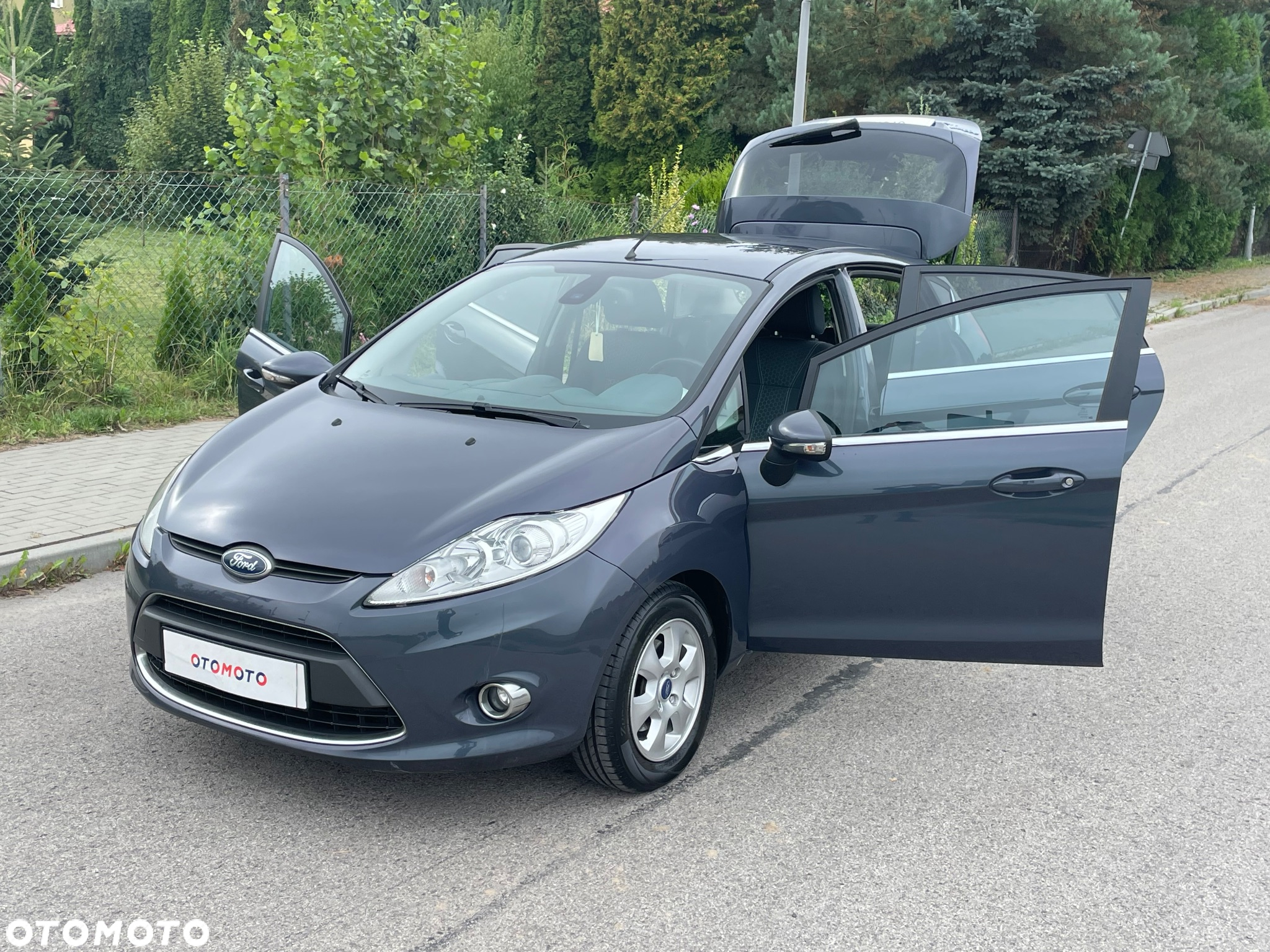 Ford Fiesta 1.6 TDCi DPF Titanium - 38