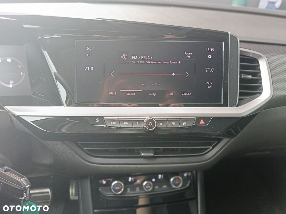 Opel Grandland 1.2 T Business Edition S&S - 24