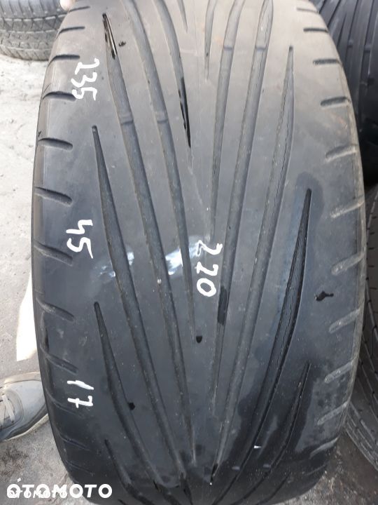 Goodyear 235/45/17 94Y nr 220 - 1
