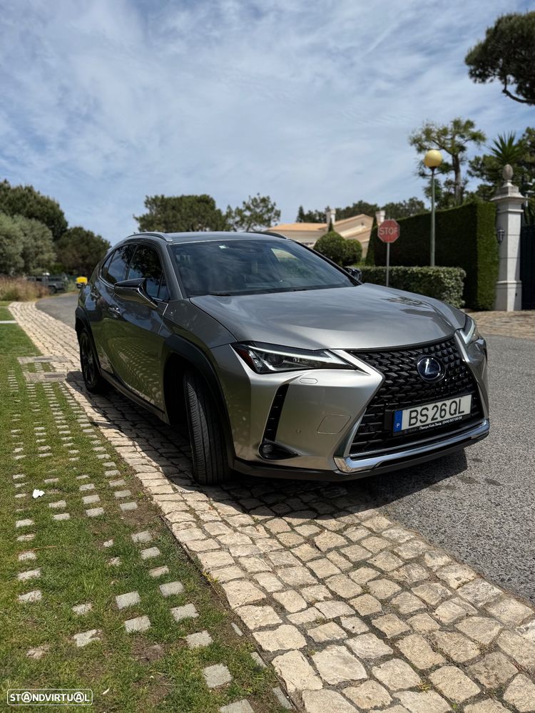Lexus UX 250h Luxury - 3