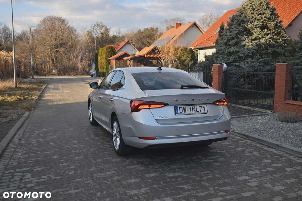 Skoda Octavia 2.0 TDI Ambition - 4